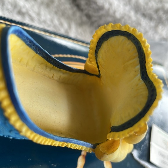 Willow Hall Age of Elegance Shoe Collection Day Dreamer hand made  hand painted - Picture 6 of 13